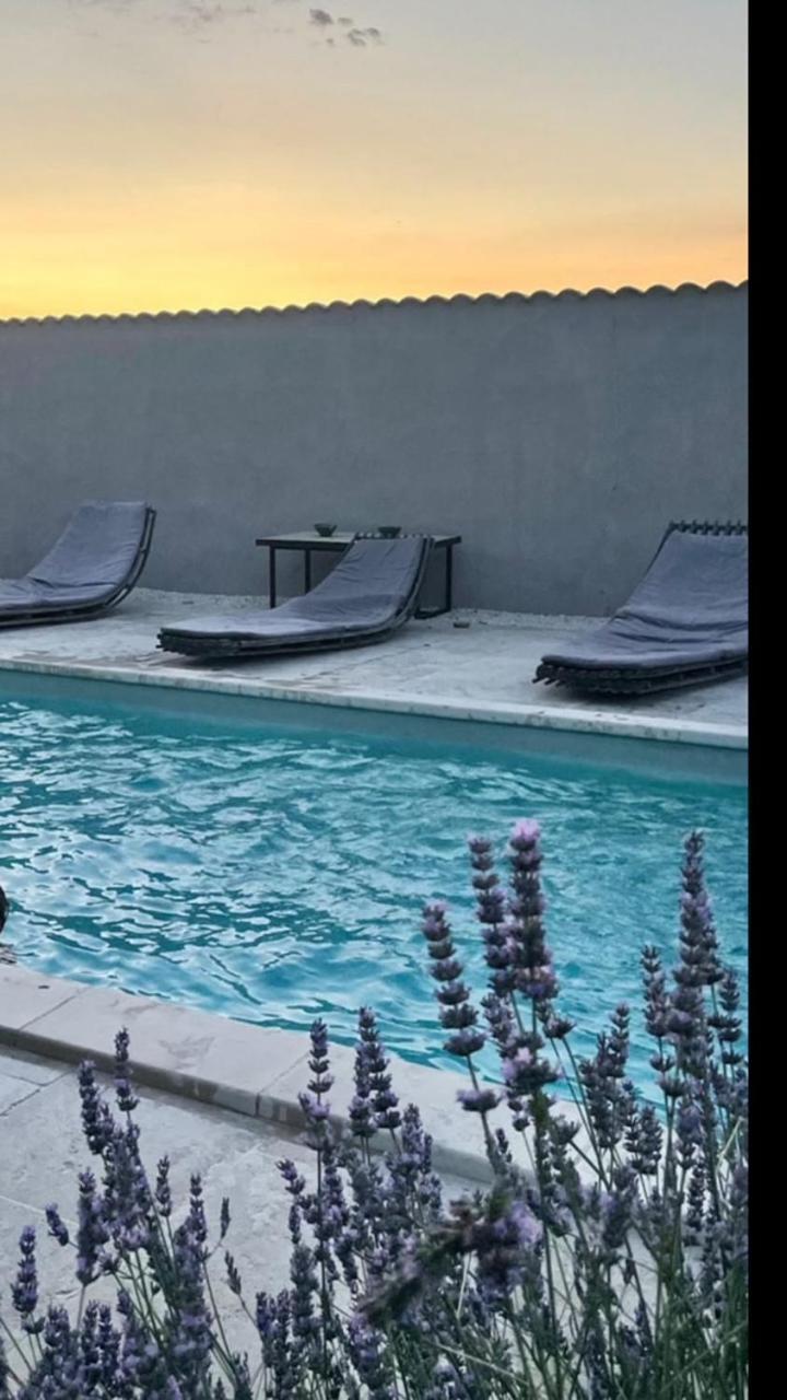 Le Mas Li Jasso Piolenc Esterno foto